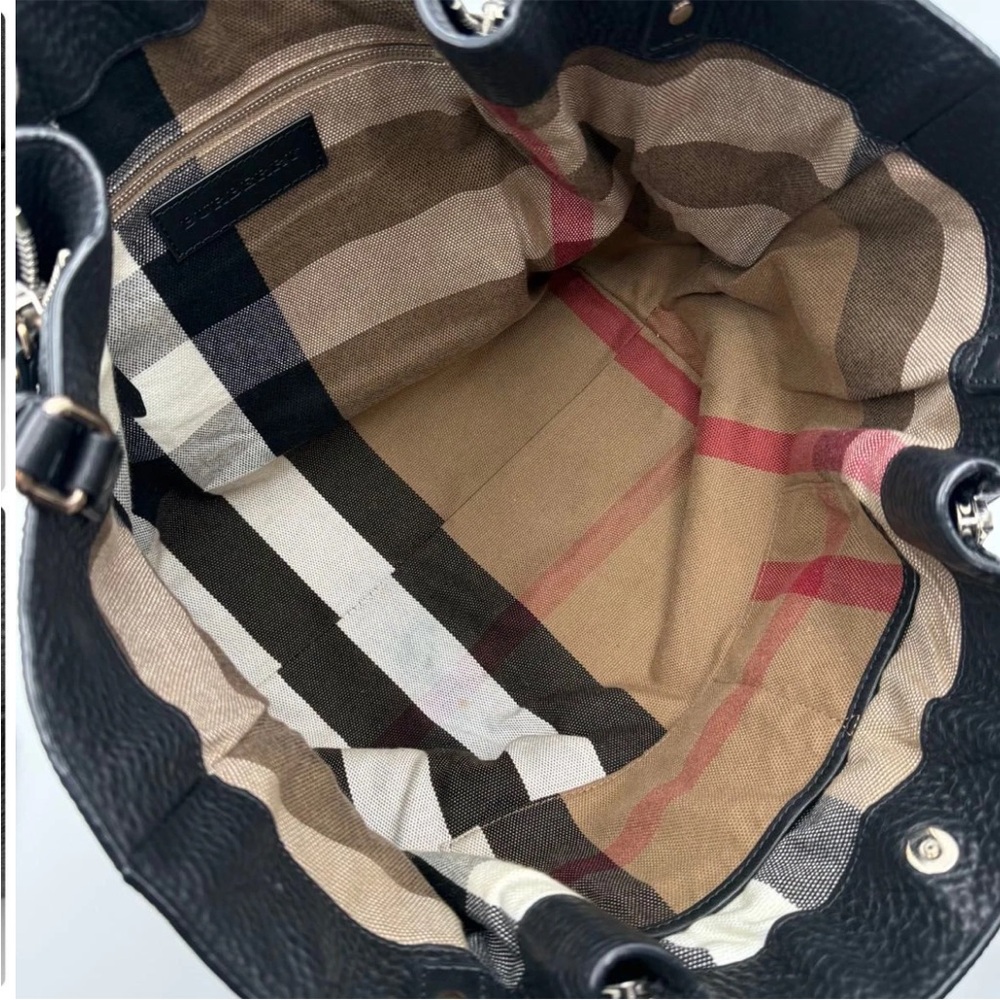 Burberry Black Leather Women's Bag - Picture 8 of 14